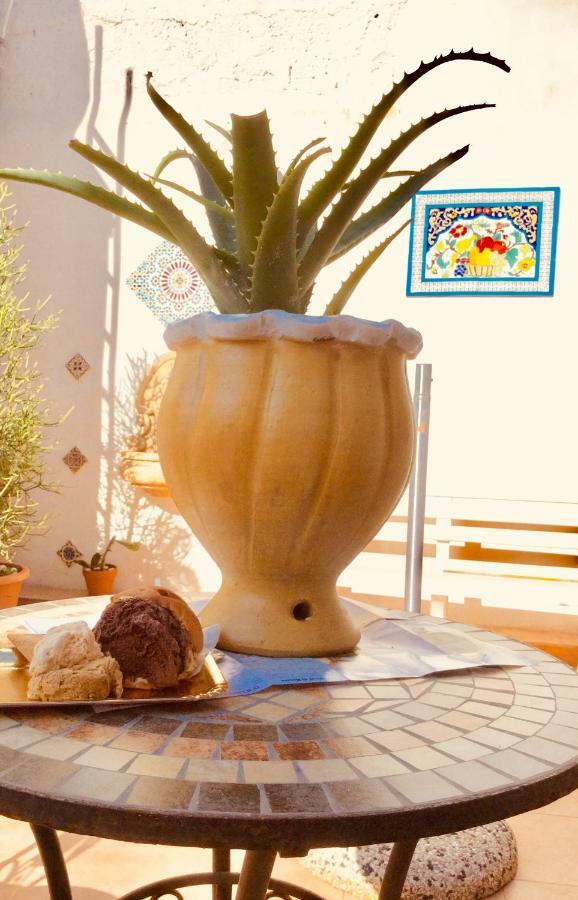 Case Vazzana - Cortile Sant'Agostino 마자라데발로 외부 사진