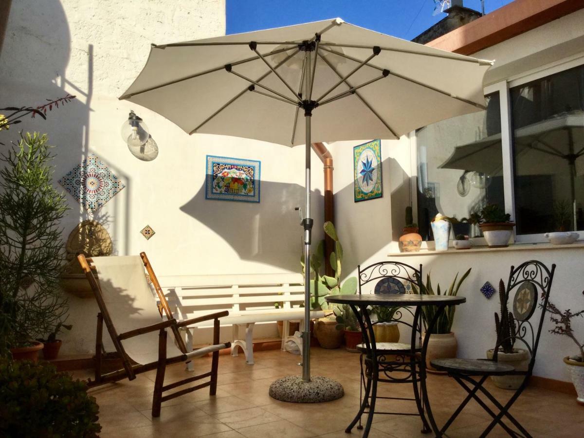 Case Vazzana - Cortile Sant'Agostino 마자라데발로 외부 사진